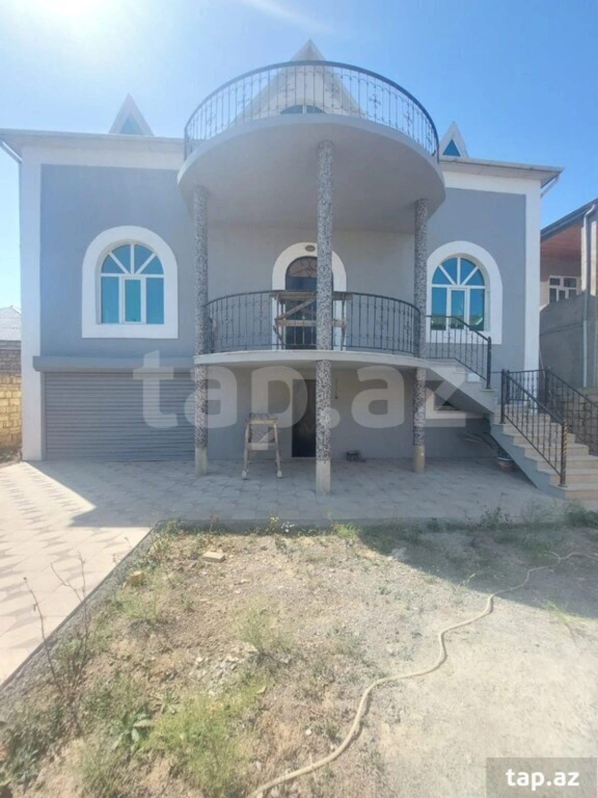 Satılır 6 otaqlı həyət evi