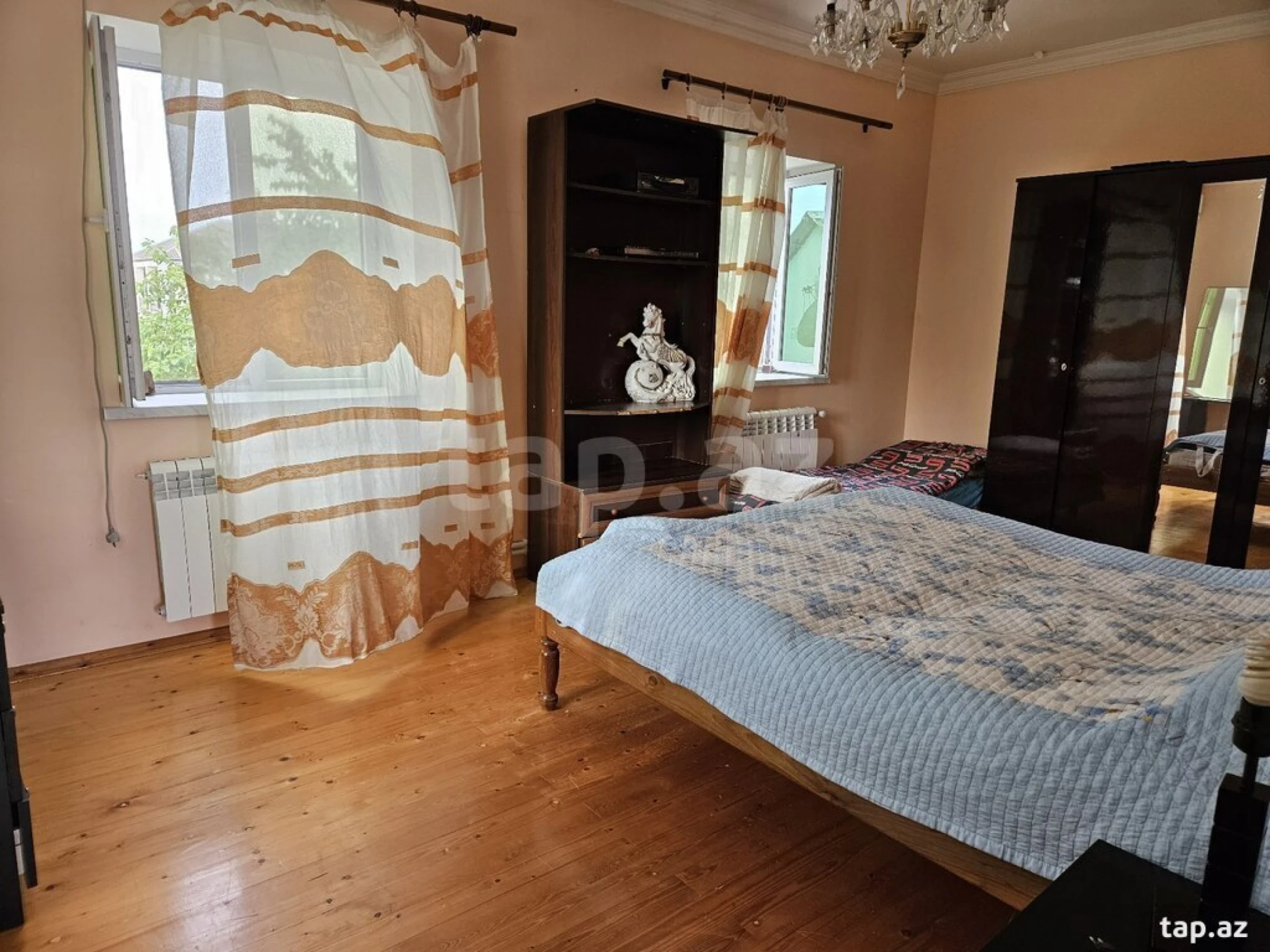 Kirayə verilir 5 otaqlı həyət evi