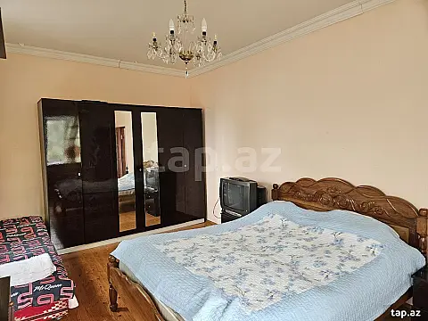 Kirayə verilir 5 otaqlı həyət evi