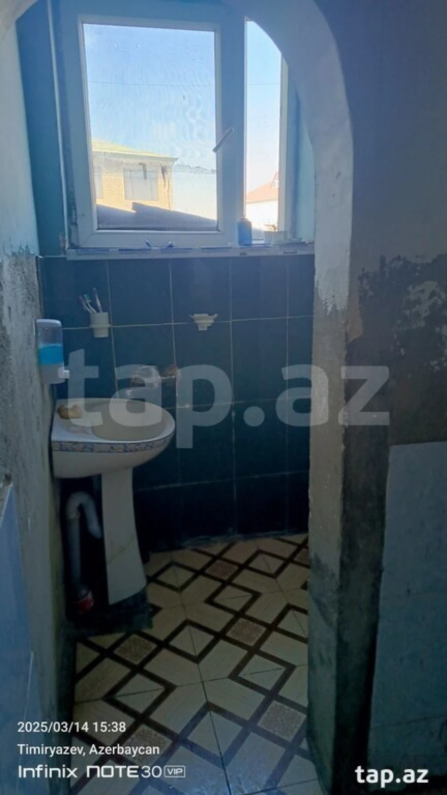 Satılır 4 otaqlı həyət evi