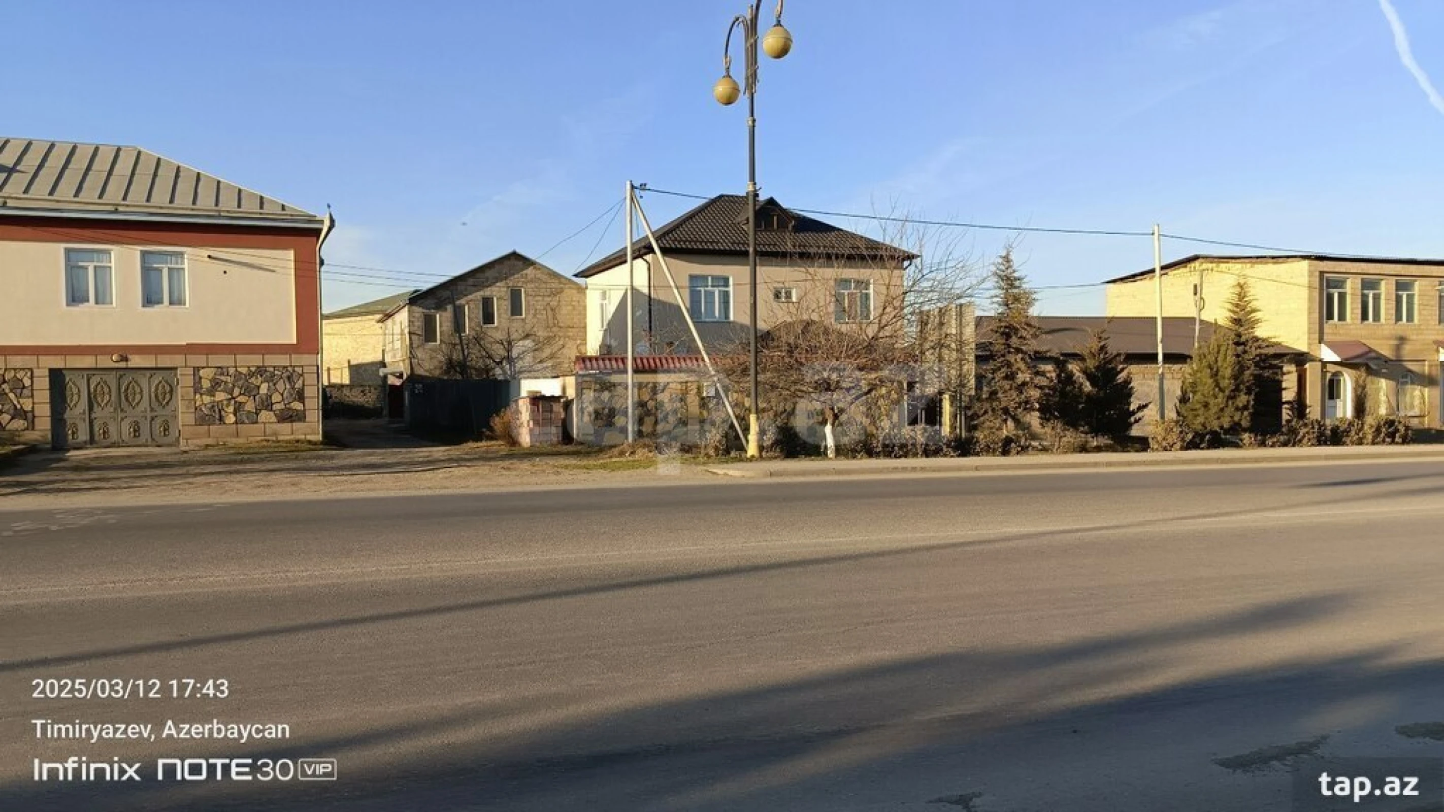 Satılır 4 otaqlı həyət evi