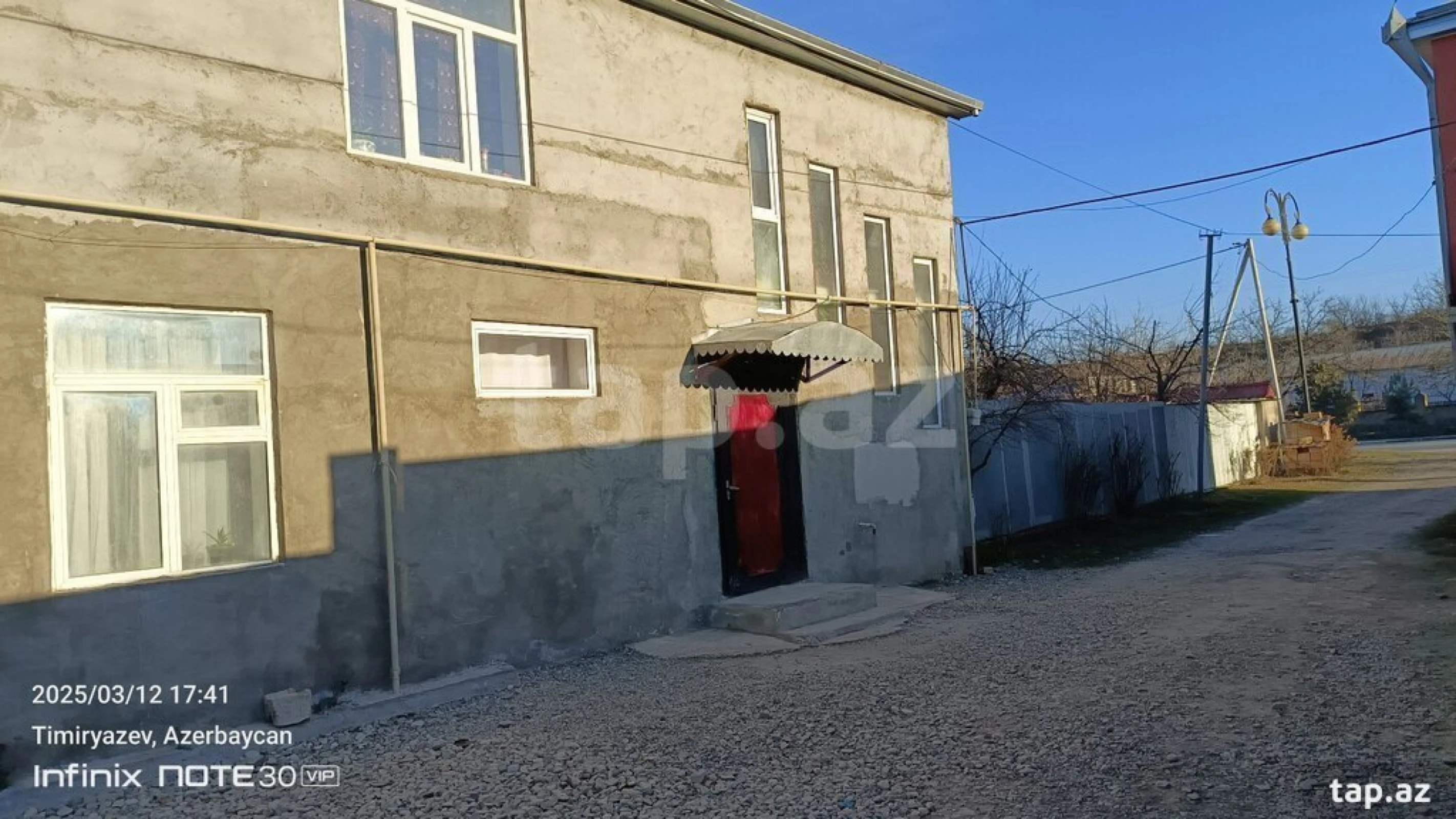 Satılır 4 otaqlı həyət evi