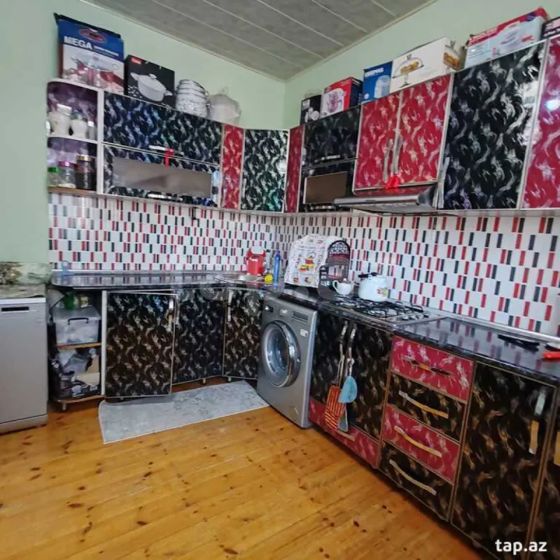 Satılır 4 otaqlı həyət evi