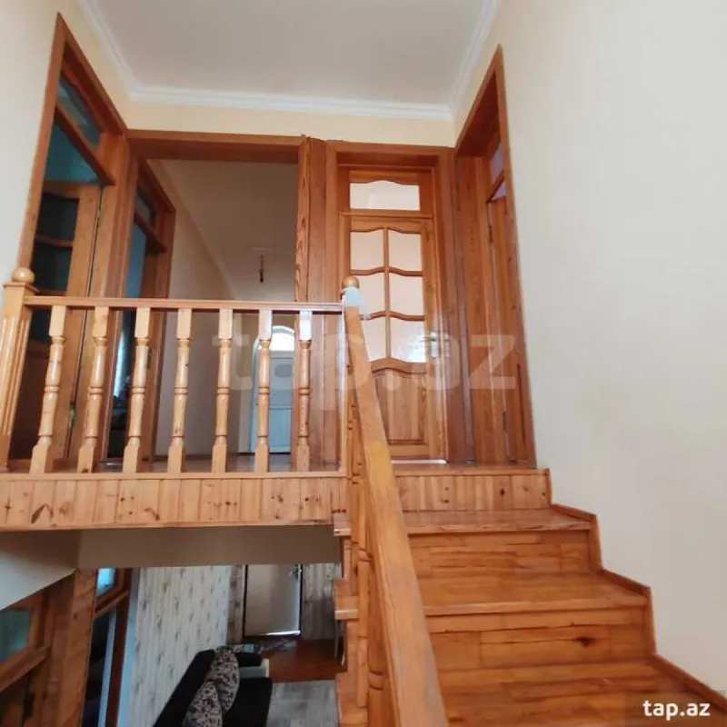 Satılır 4 otaqlı həyət evi