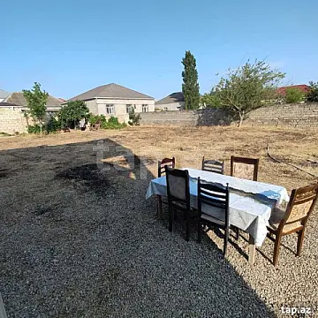 Satılır 4 otaqlı həyət evi