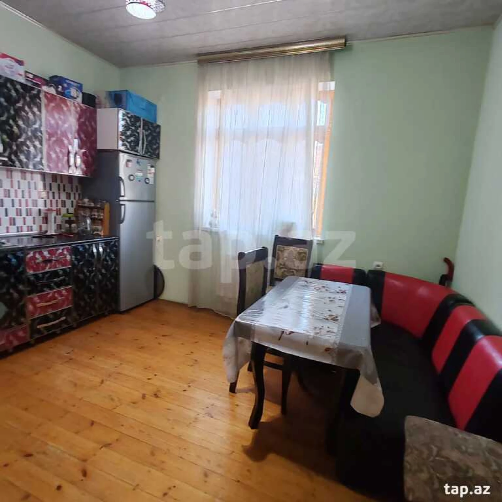 Satılır 4 otaqlı həyət evi