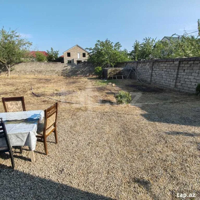 Satılır 4 otaqlı həyət evi