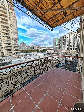 Kirayə verilir 3 otaqlı mənzil 80 m² — Bakı, Sahil qəs. 3 otaq 80.00 m²