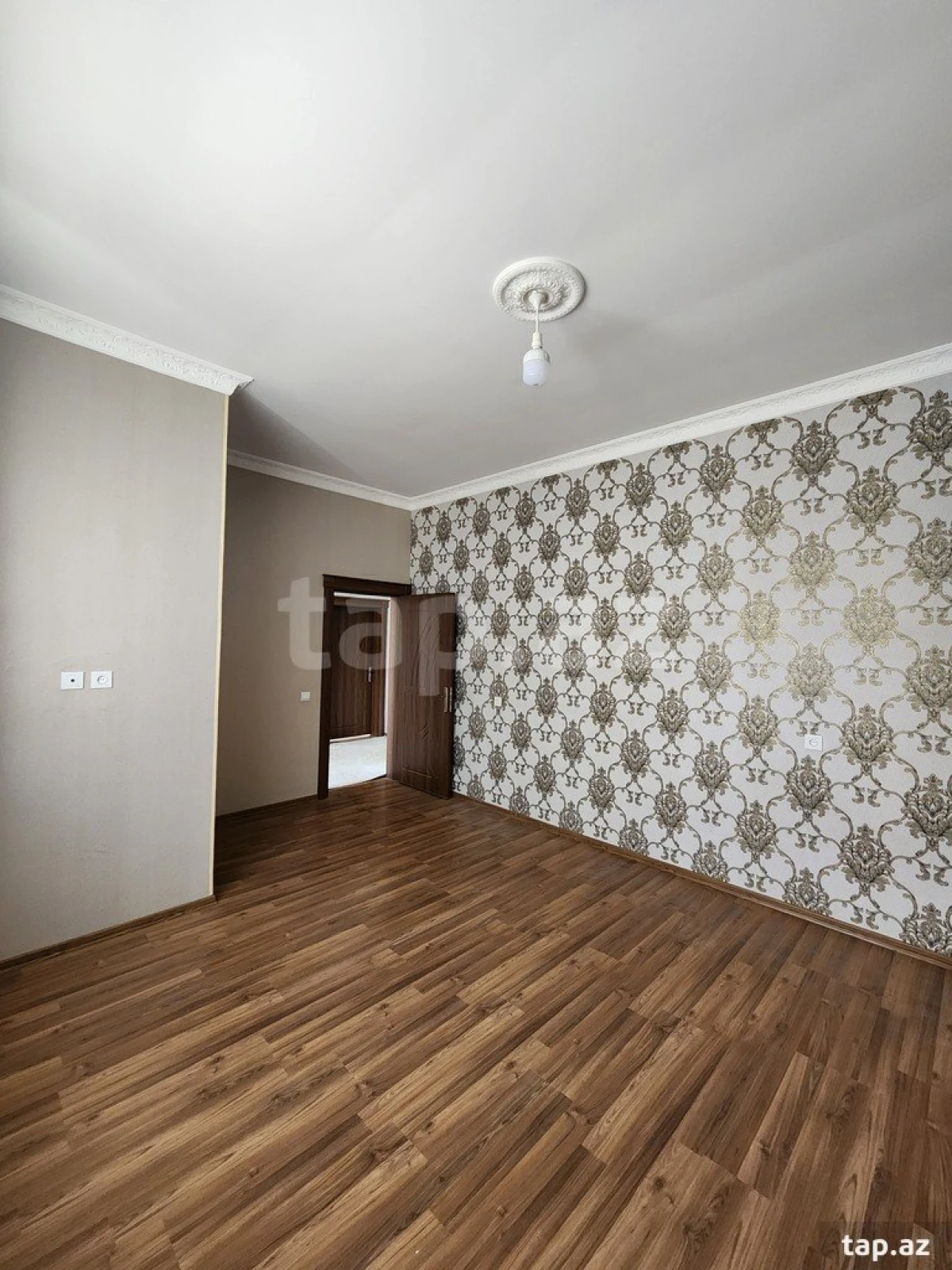 Satılır 7 otaqlı həyət evi 310.9 m²