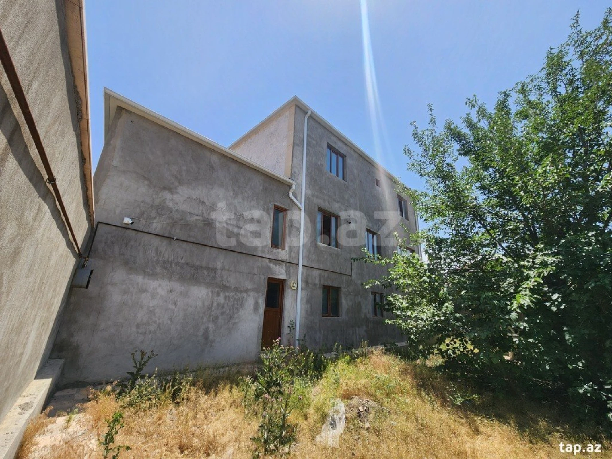 Satılır 7 otaqlı həyət evi 310.9 m²