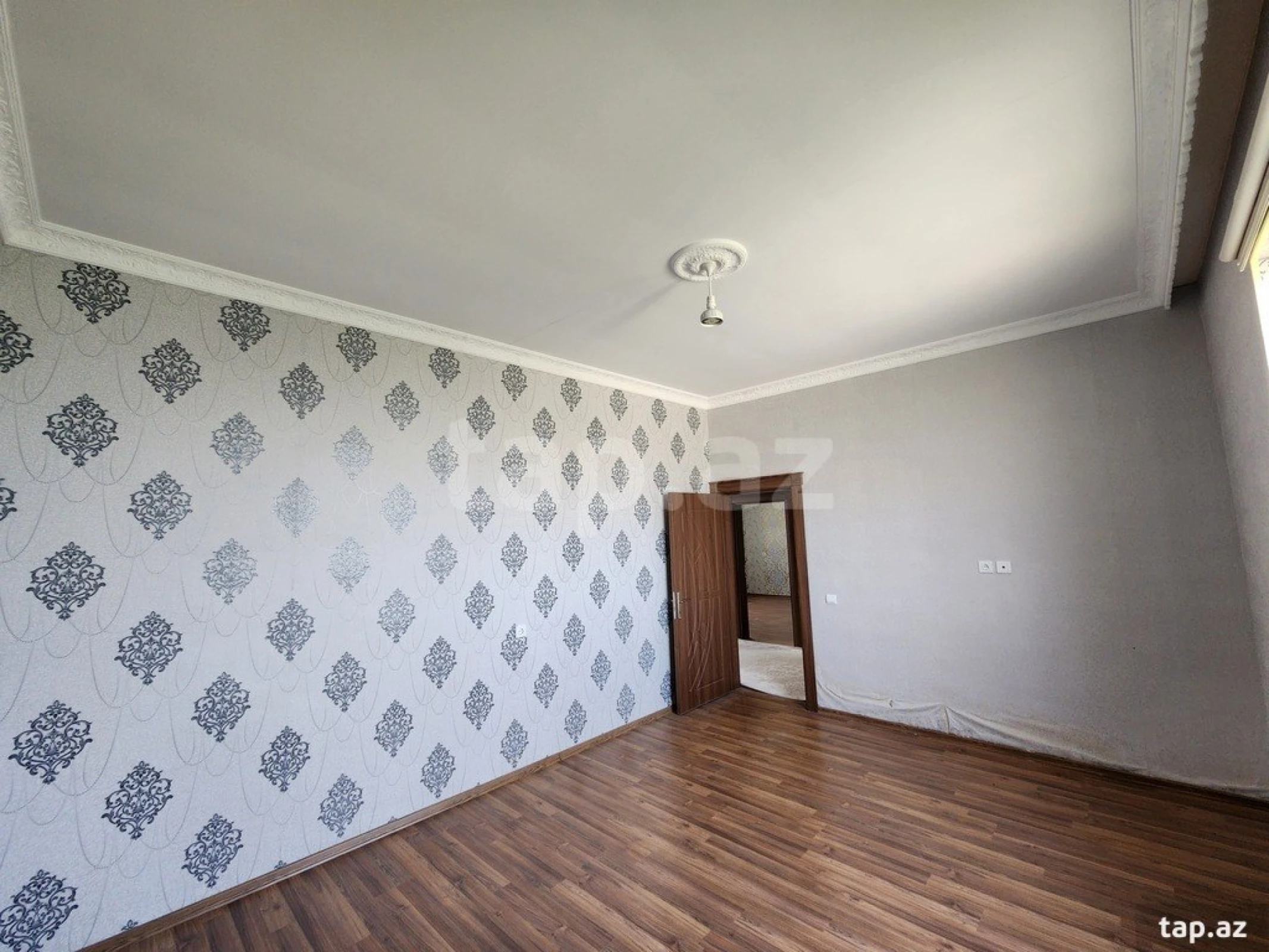 Satılır 7 otaqlı həyət evi 310.9 m²