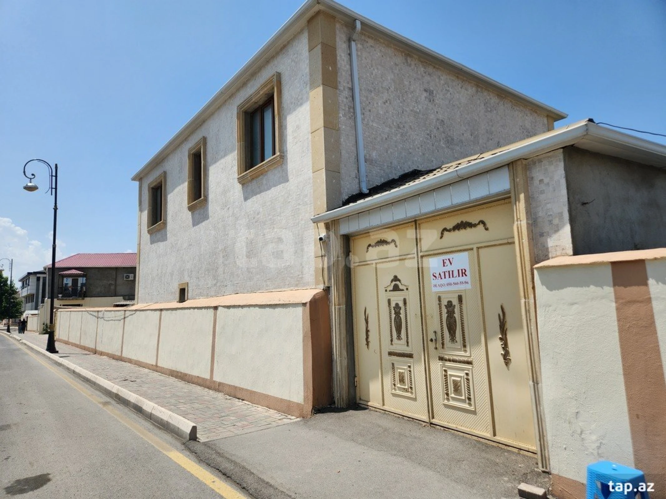 Satılır 7 otaqlı həyət evi 310.9 m²
