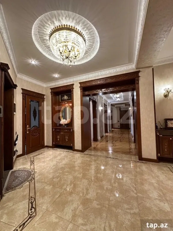 Satılır 5 otaqlı yeni tikili 230 m²