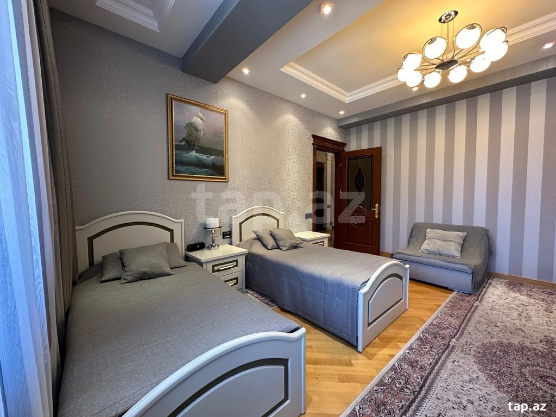 Satılır 5 otaqlı yeni tikili 230 m²