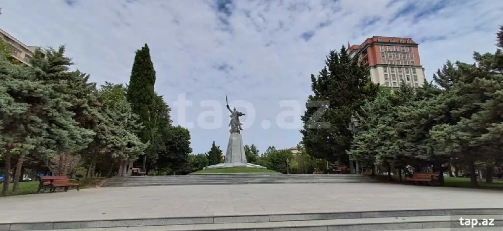 Satılır 5 otaqlı yeni tikili 230 m²