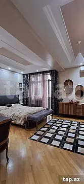 Satılır 5 otaqlı yeni tikili 230 m²