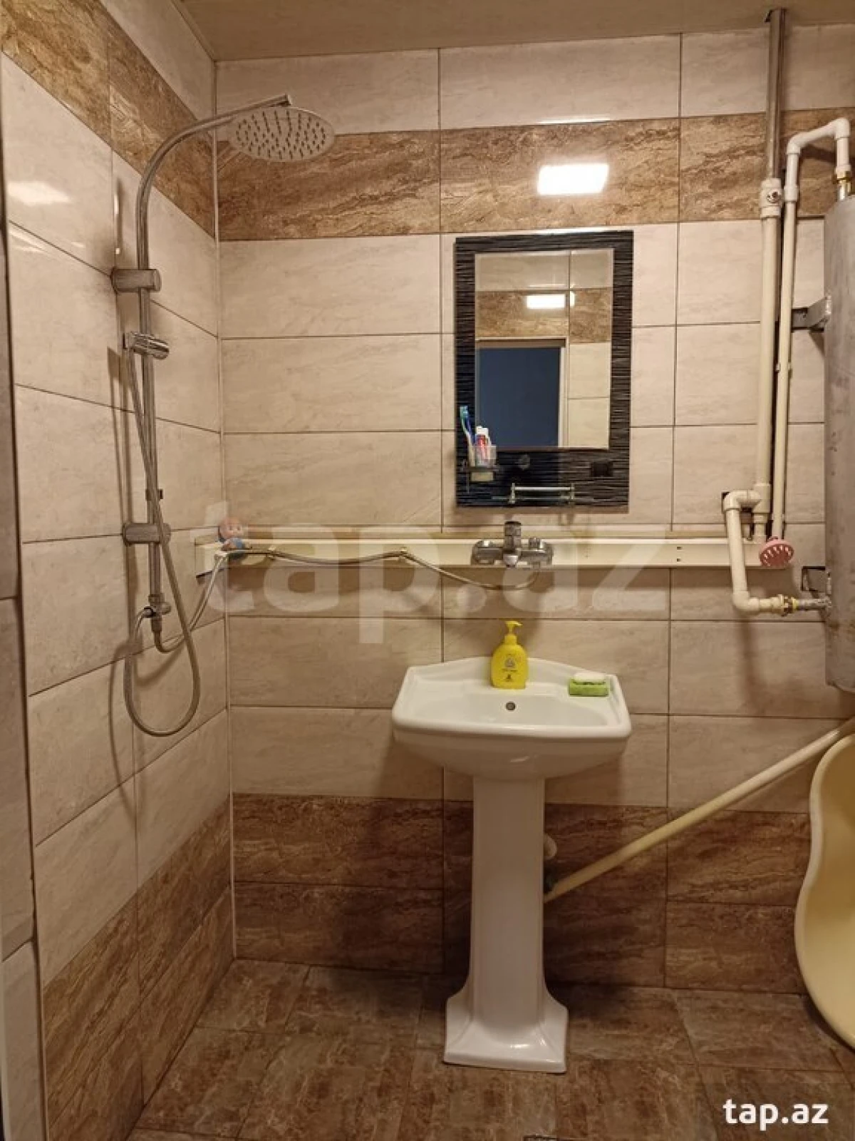 Satılır 2 otaqlı mənzil 58 m²