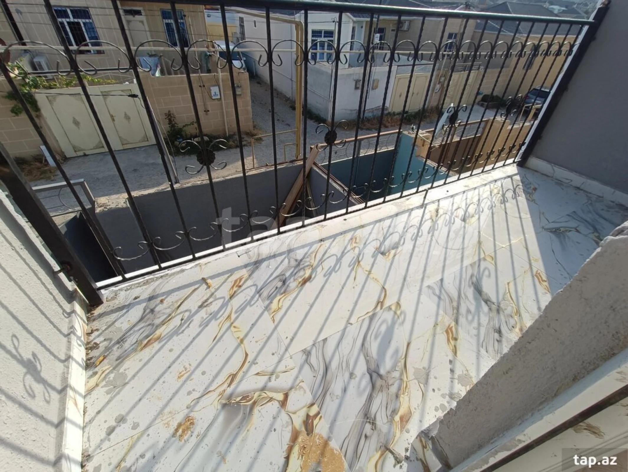 Satılır 4 otaqlı həyət evi