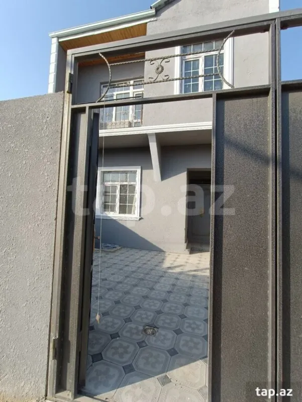 Satılır 4 otaqlı həyət evi