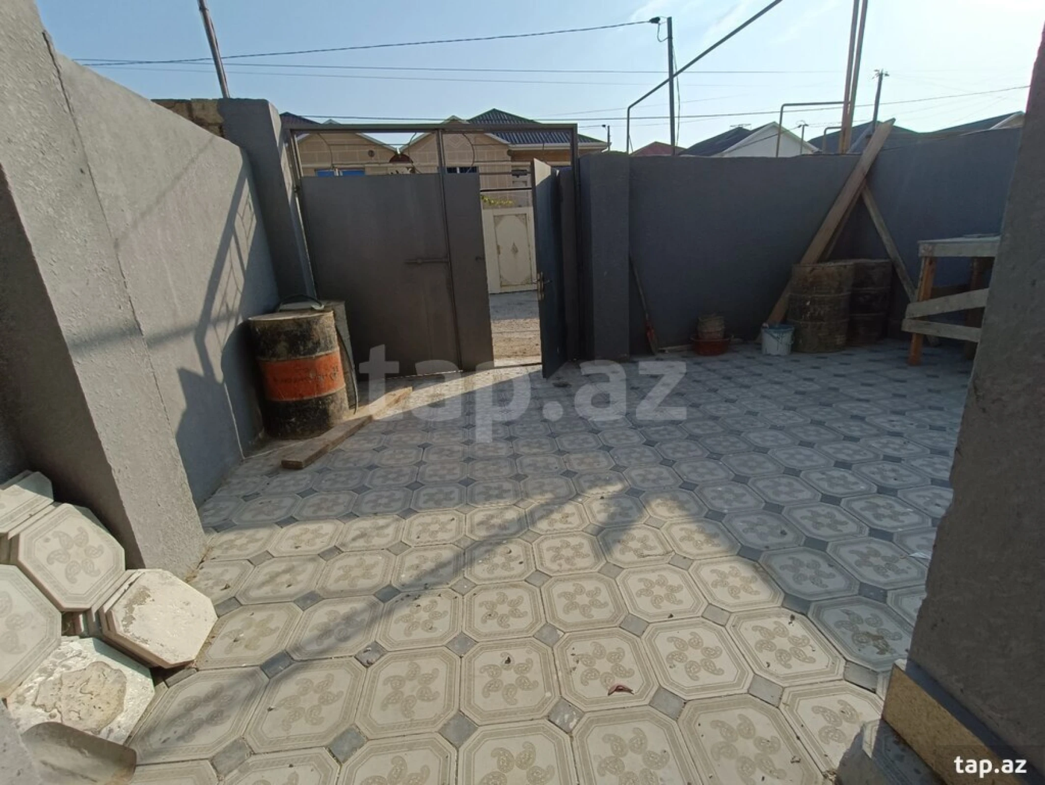 Satılır 4 otaqlı həyət evi