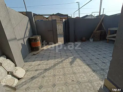 Satılır 4 otaqlı həyət evi