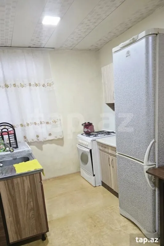 Kirayə verilir 2 otaqlı həyət evi