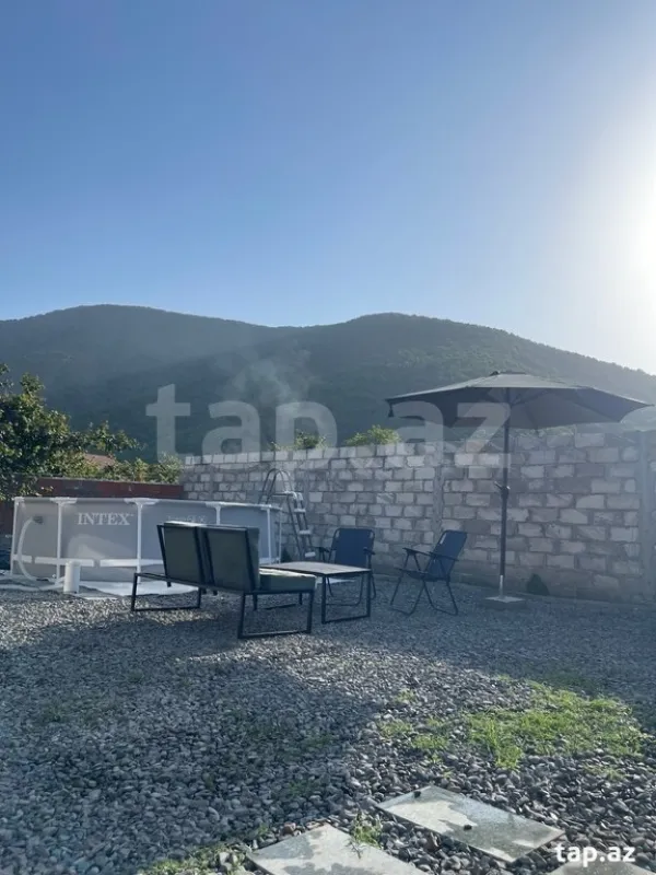 Kirayə verilir 3 otaqlı həyət evi