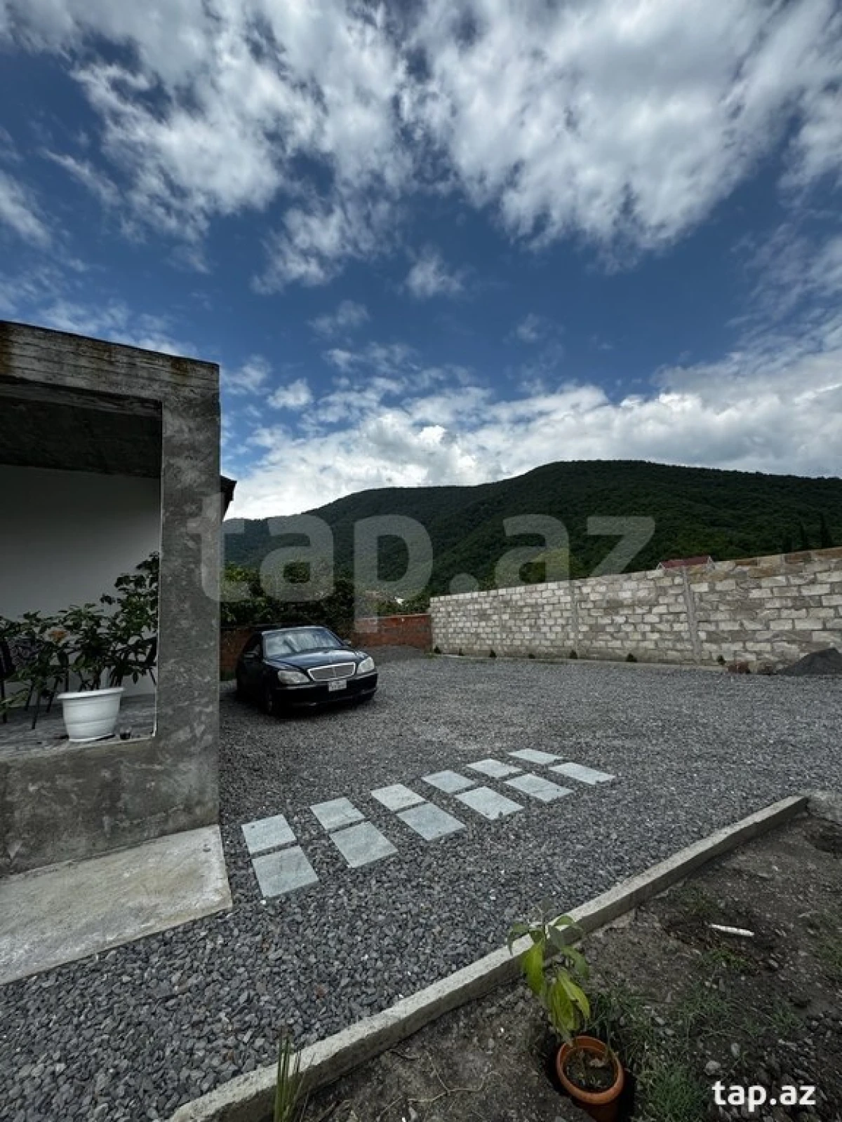 Kirayə verilir 3 otaqlı həyət evi