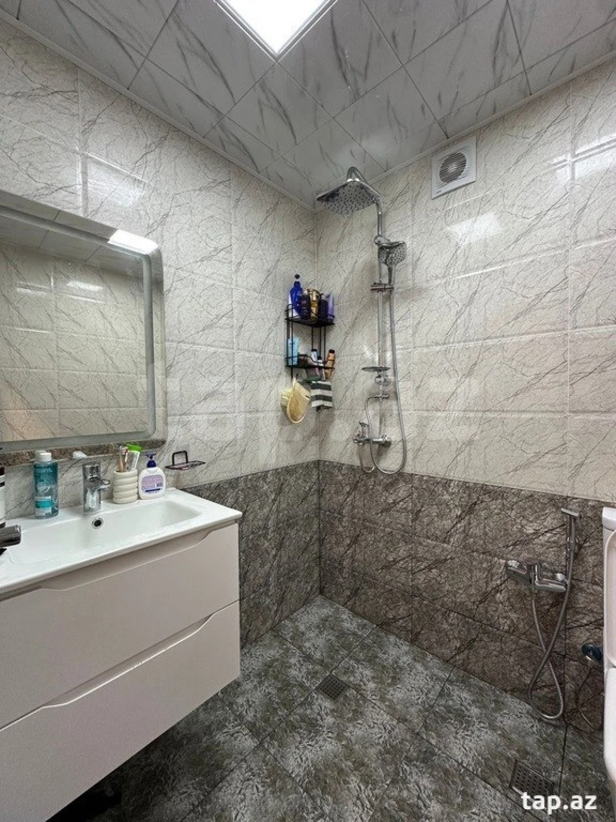 Satılır 2 otaqlı mənzil 50 m²