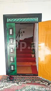 Satılır 11 otaqlı həyət evi