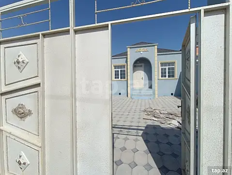 Satılır 3 otaqlı həyət evi