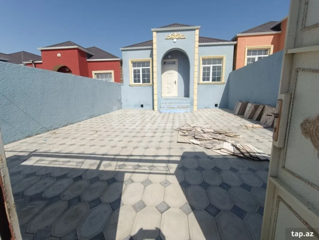 Satılır 3 otaqlı həyət evi