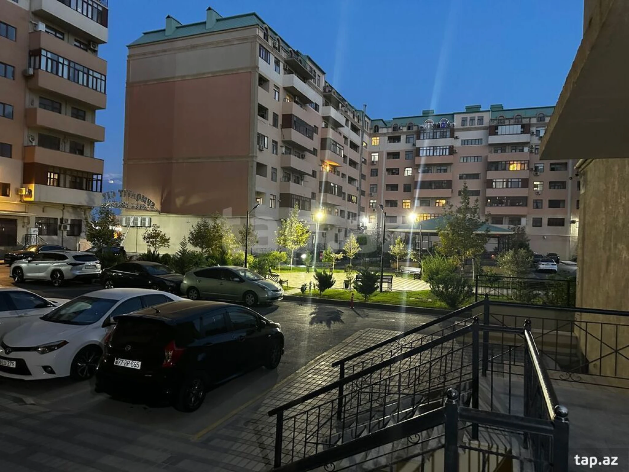 Kirayə verilir 2 otaqlı yeni tikili 66 m²