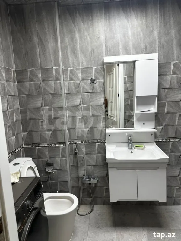 Kirayə verilir 2 otaqlı yeni tikili 66 m²