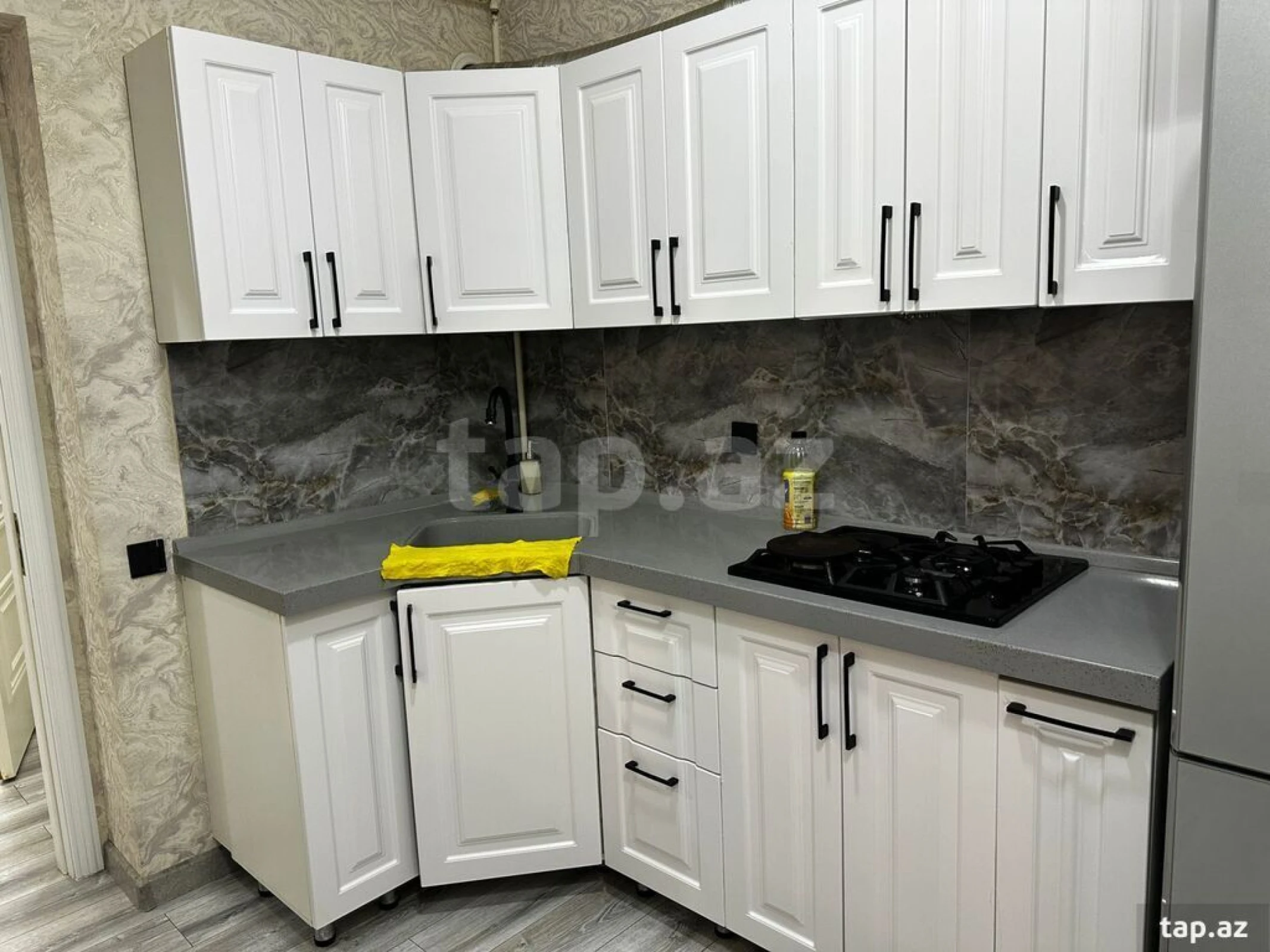 Kirayə verilir 2 otaqlı yeni tikili 66 m²