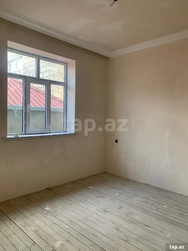 Satılır 5 otaqlı həyət evi