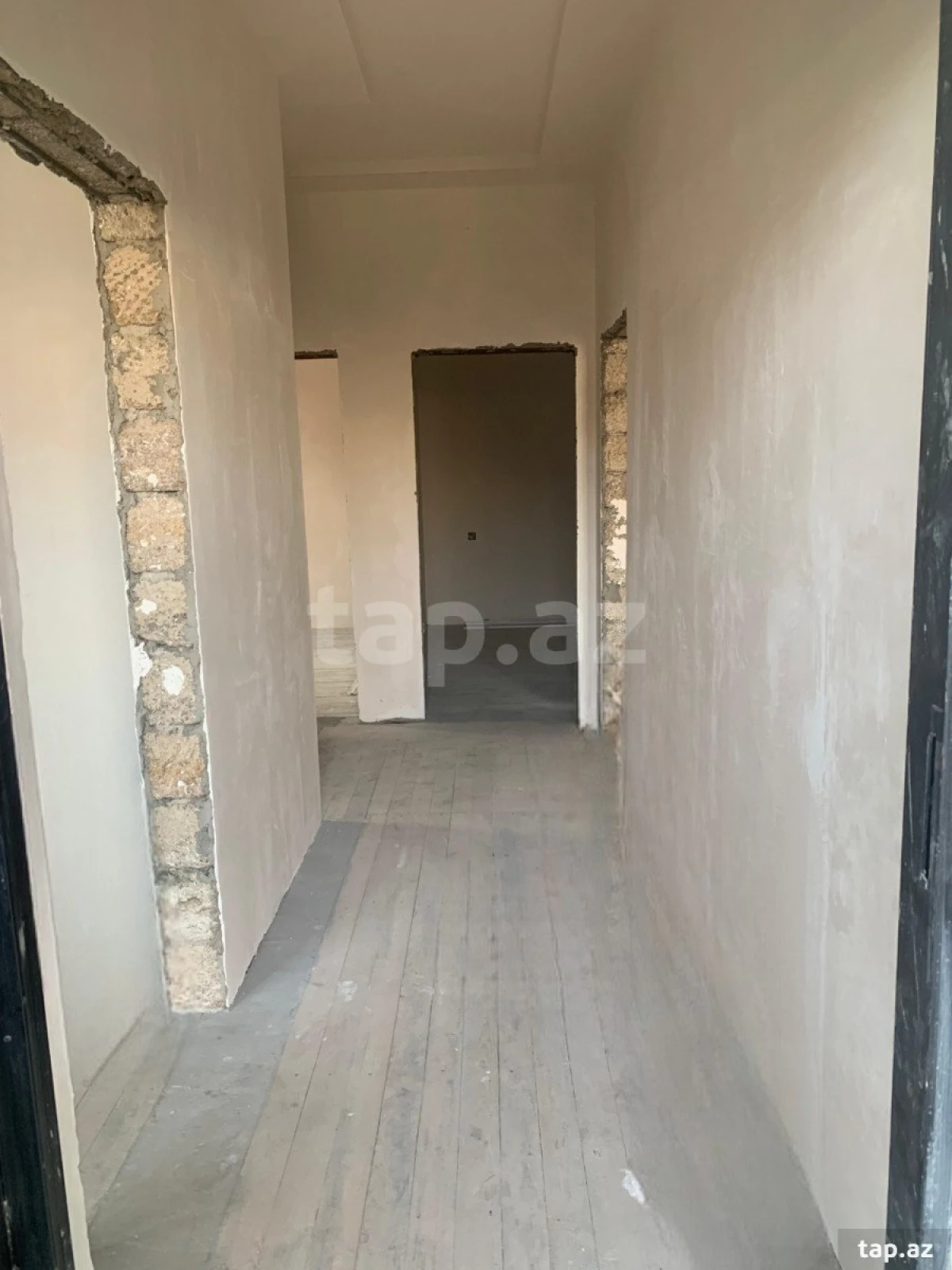 Satılır 5 otaqlı həyət evi