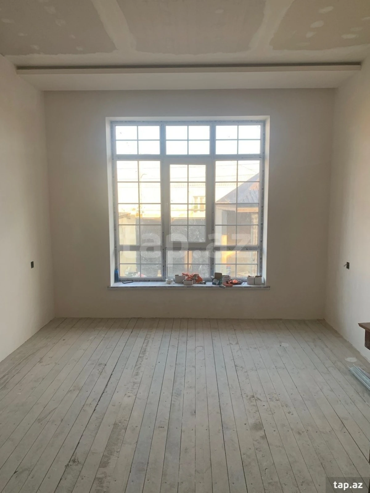 Satılır 5 otaqlı həyət evi