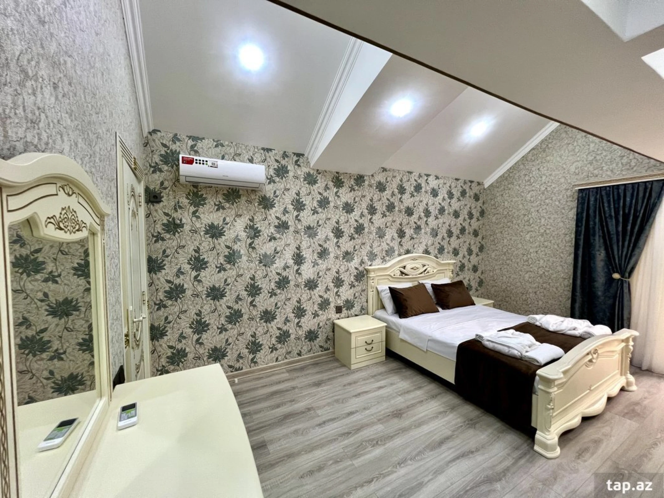 Satılır 7 otaqlı həyət evi