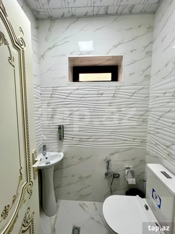 Satılır 7 otaqlı həyət evi