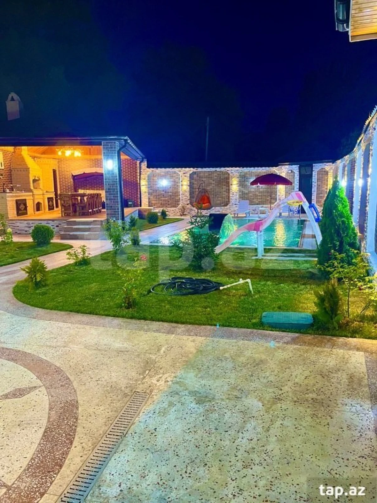 Satılır 7 otaqlı həyət evi