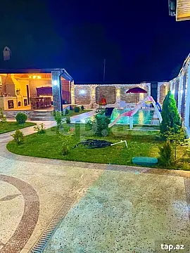 Satılır 7 otaqlı həyət evi