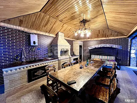 Satılır 7 otaqlı həyət evi
