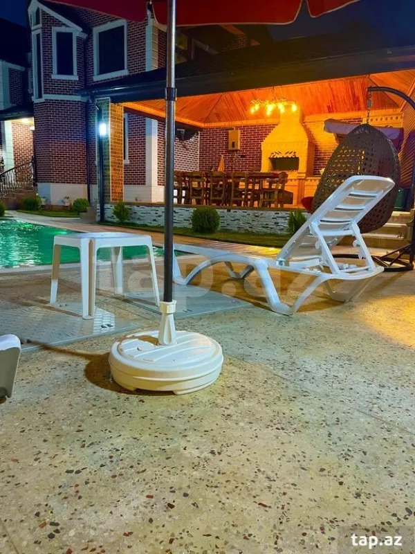 Satılır 7 otaqlı həyət evi