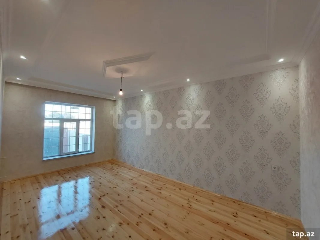 Satılır 4 otaqlı həyət evi