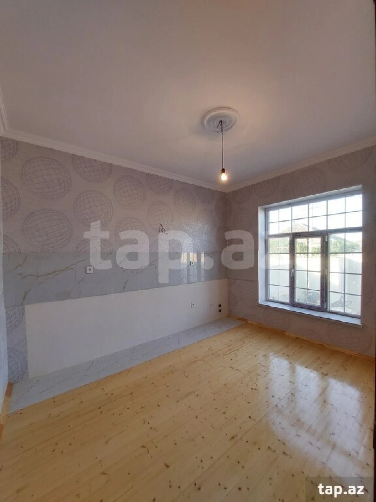 Satılır 4 otaqlı həyət evi