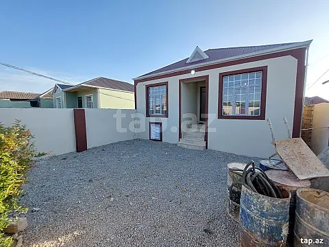 Satılır 4 otaqlı həyət evi