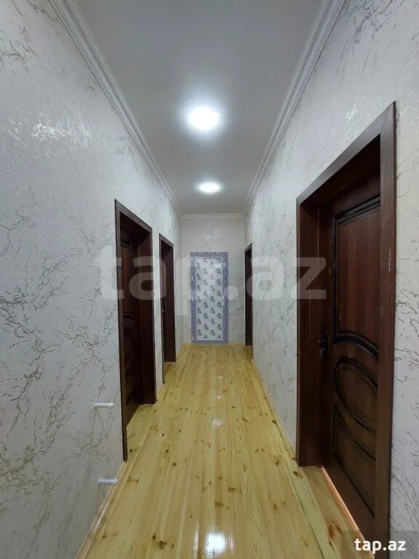 Satılır 4 otaqlı həyət evi