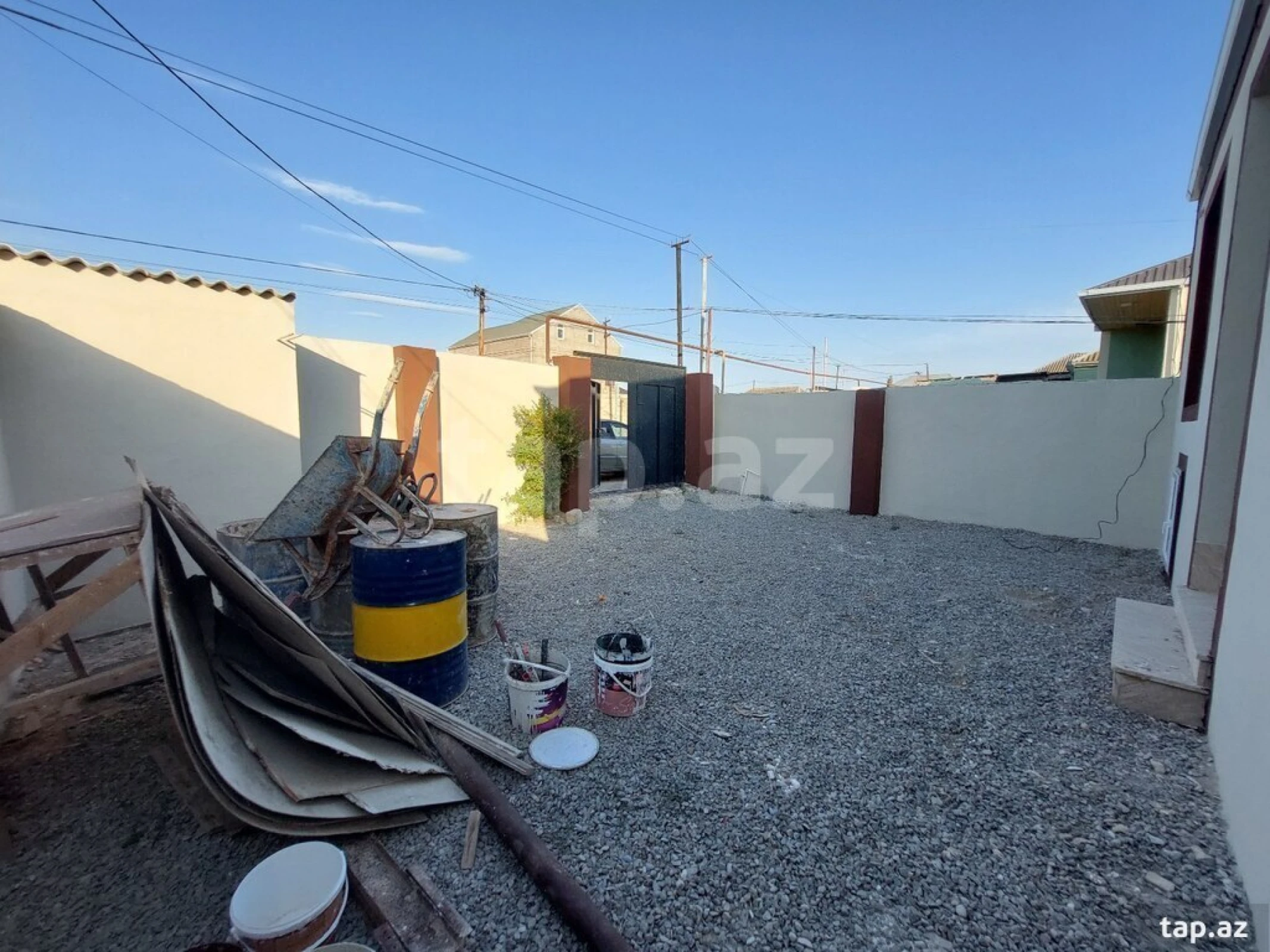 Satılır 4 otaqlı həyət evi