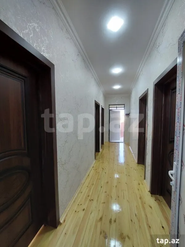 Satılır 4 otaqlı həyət evi